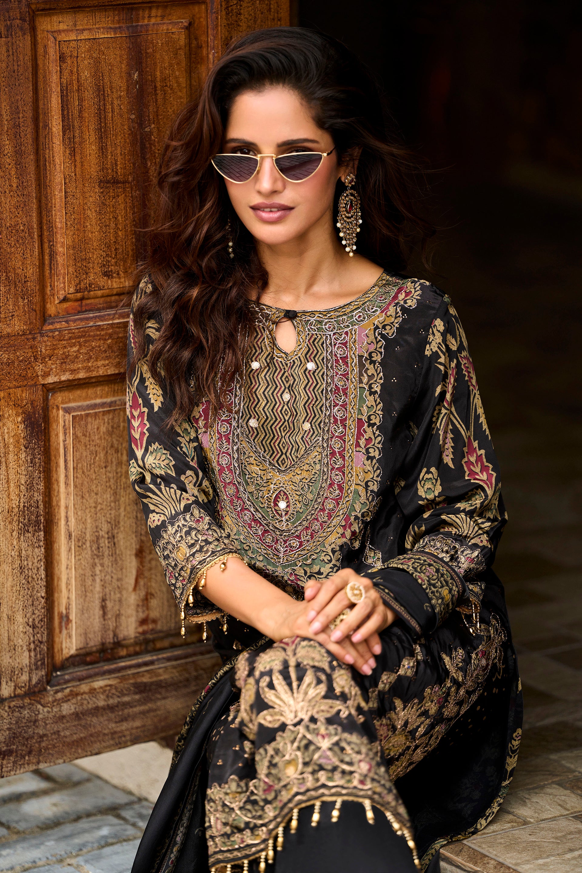 Black Black Gold Embroidered Kurta Set for Women - TLS-5