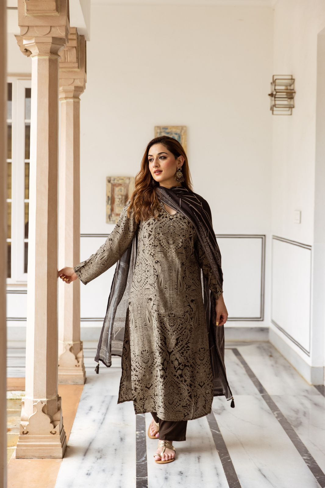 BrownDamaskPrintedKurtaSetforWomen-TLS