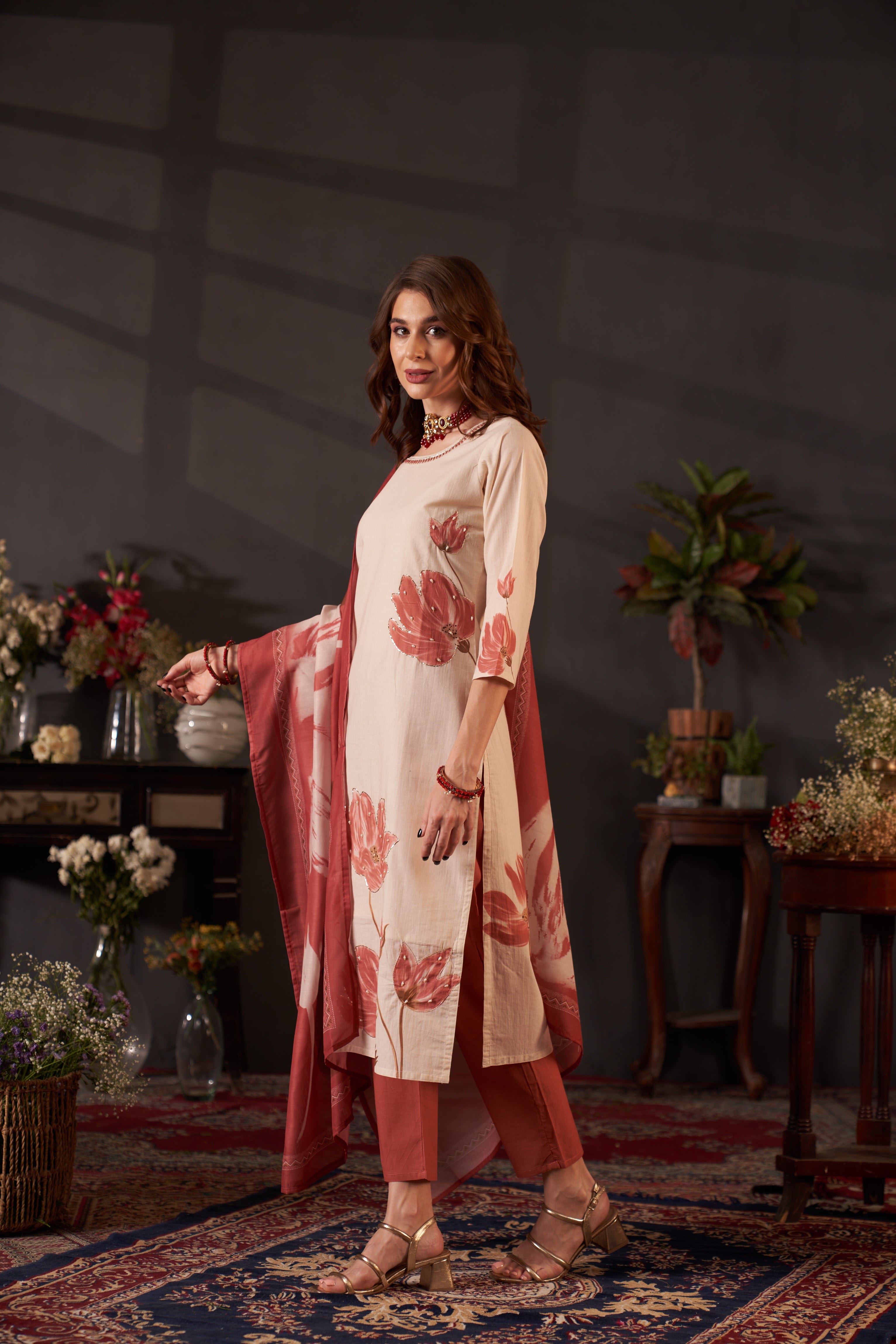 BrownFloralPrintedMotifsKurtaSetforWomen-TLS_4