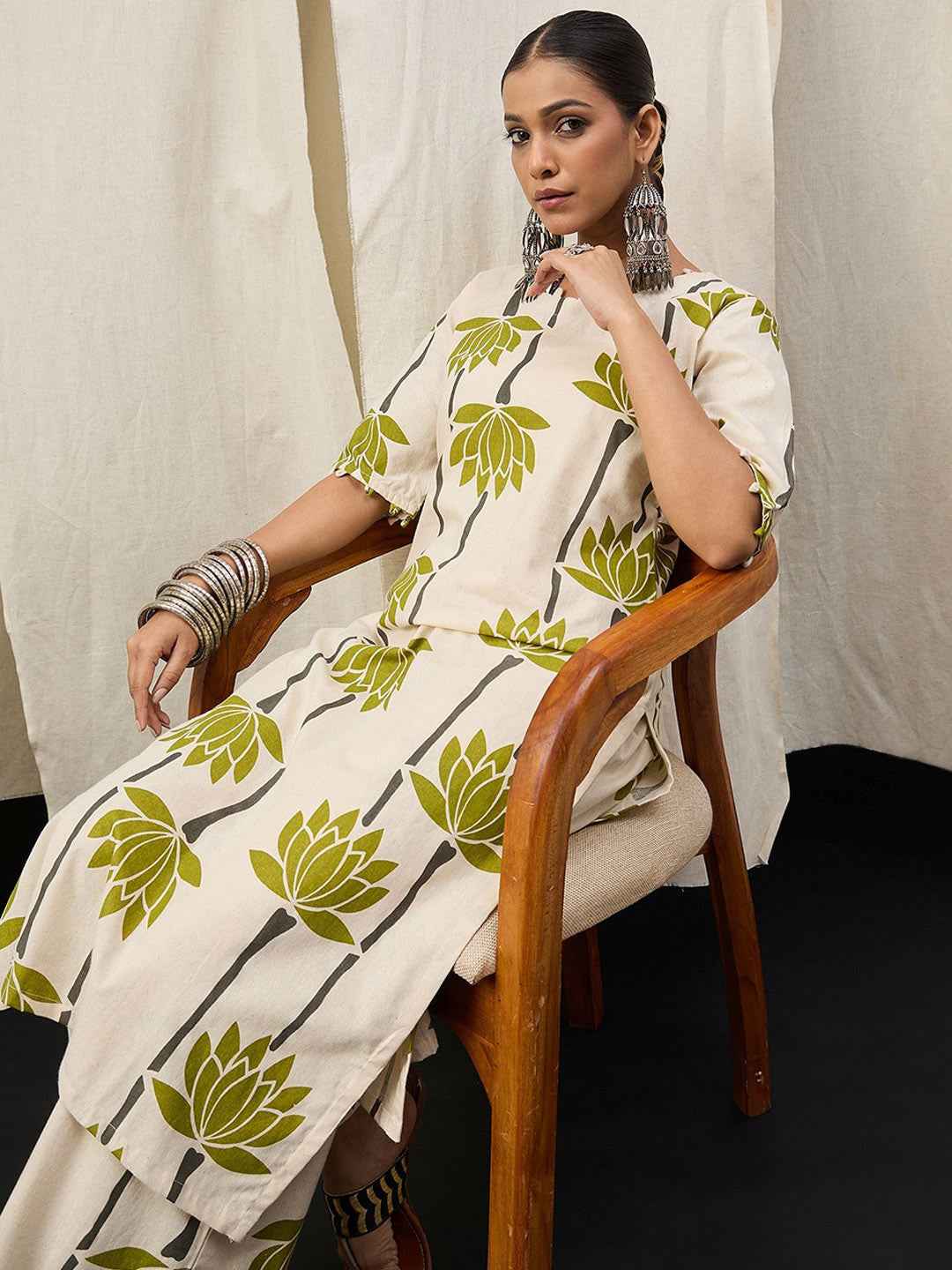 Ivory Green Lotus Printed Kurta Set – The Layer Stories