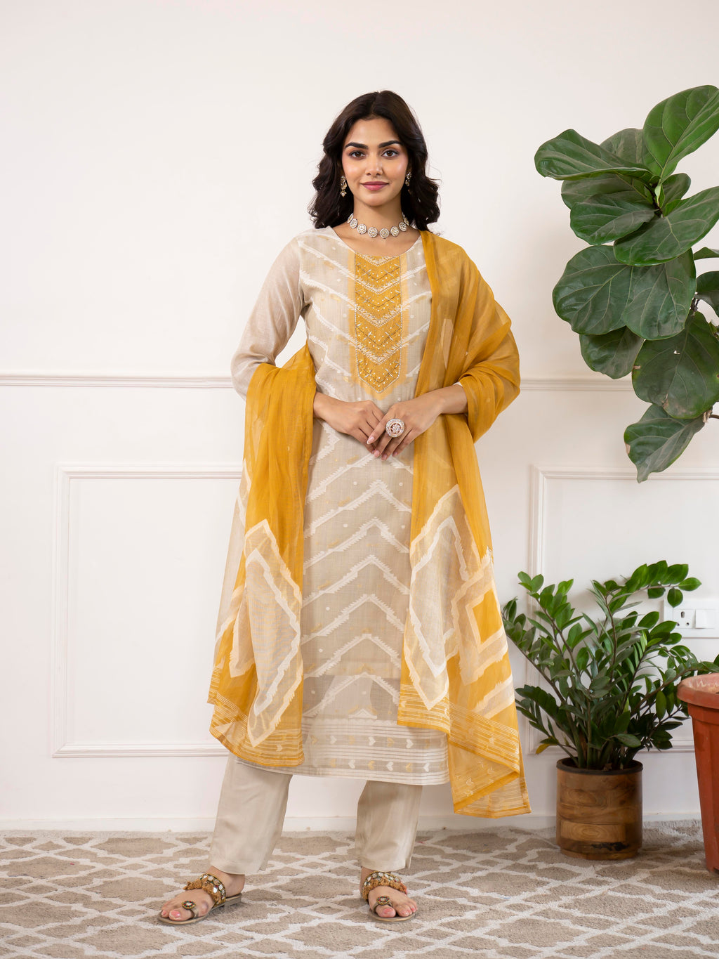 Offwhite_mustardGeometricMotifsPrintedKurtaSetforWomen-TLS 