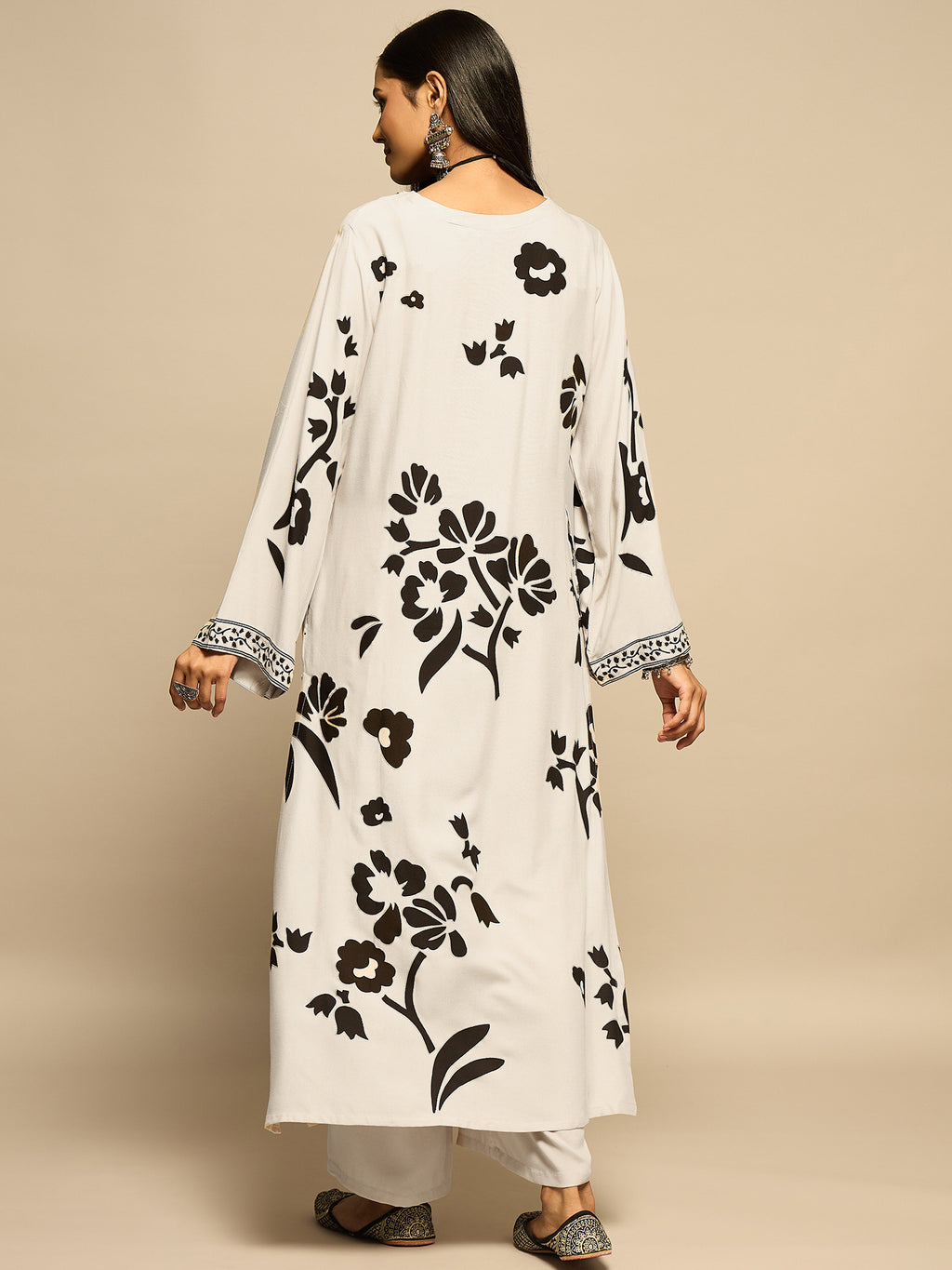 WhiteFloralPrintedMotifsKurtaSetforWomen-TLS-2
