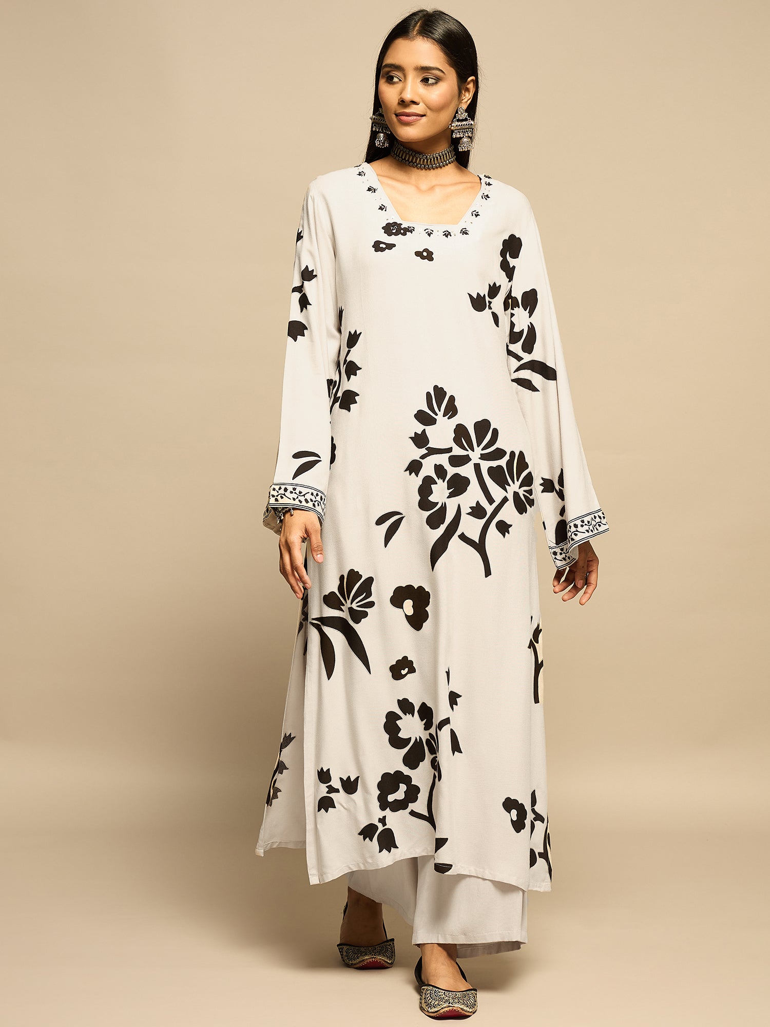 WhiteFloralPrintedMotifsKurtaSetforWomen-TLS