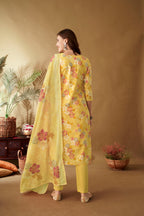 YellowFloralEmbroidaryPatchworkKurtaSetforWomen-TLS_3
