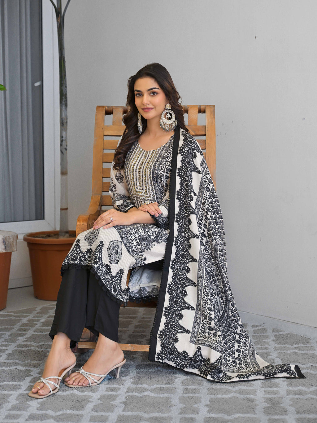 Black And White Motifs Embroidered Kurta Set for Women - TLS