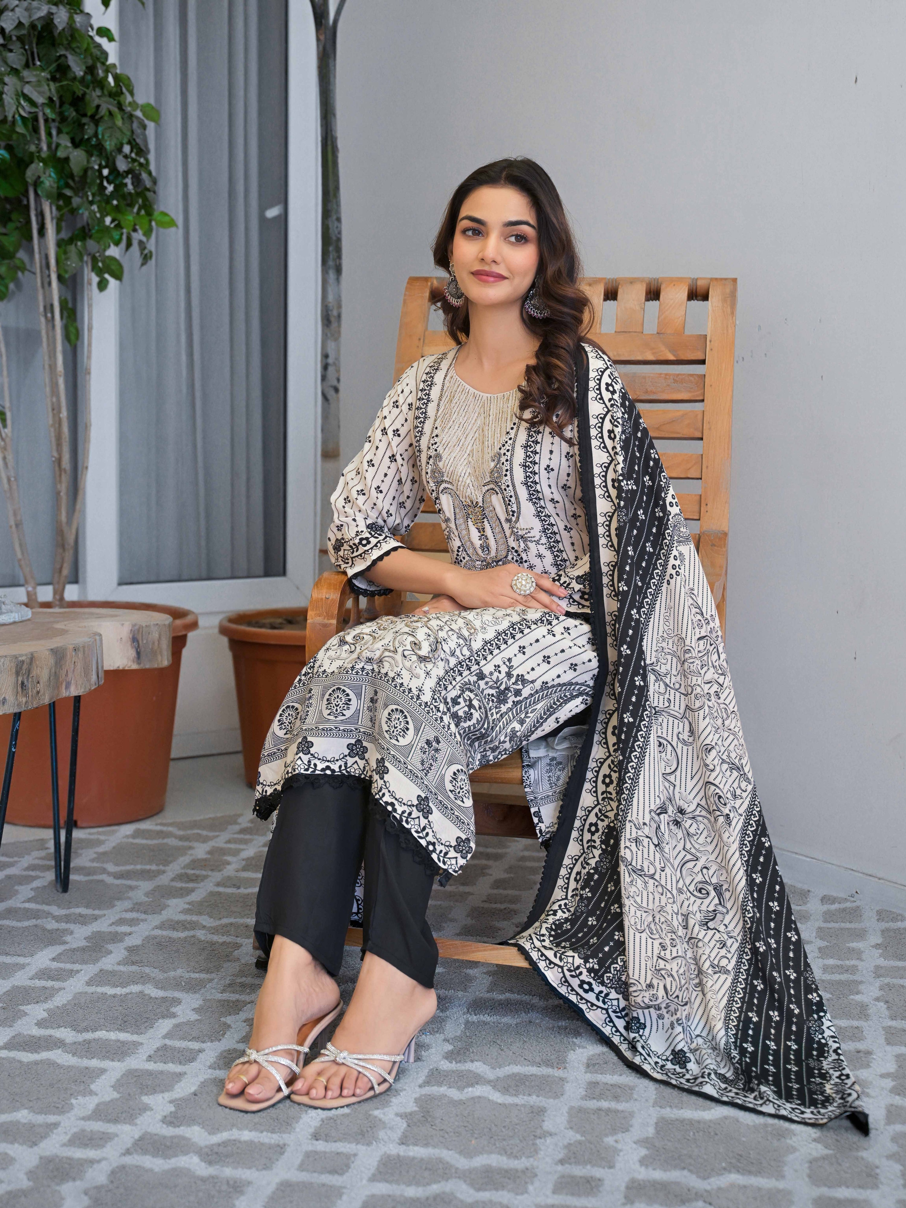 White Motifs Embroidered Kurta Set for Women - TLS