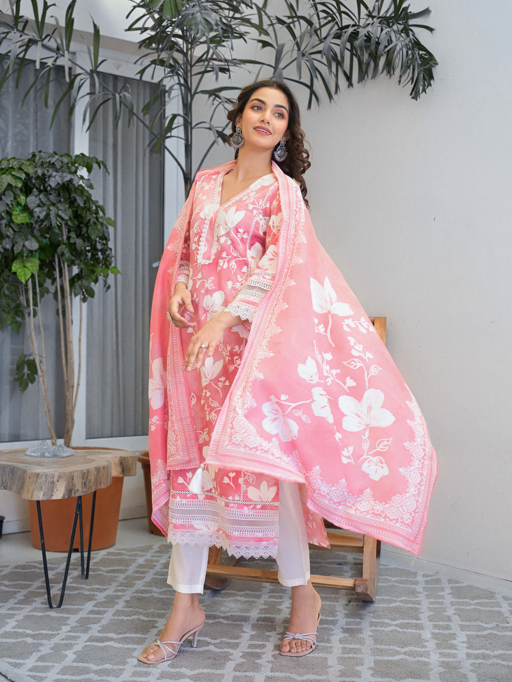 Pink Floral Printed Motifs Kurta Set for Women - TLS