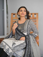 Motifs Embroidered Kurta Set for Women - TLS
