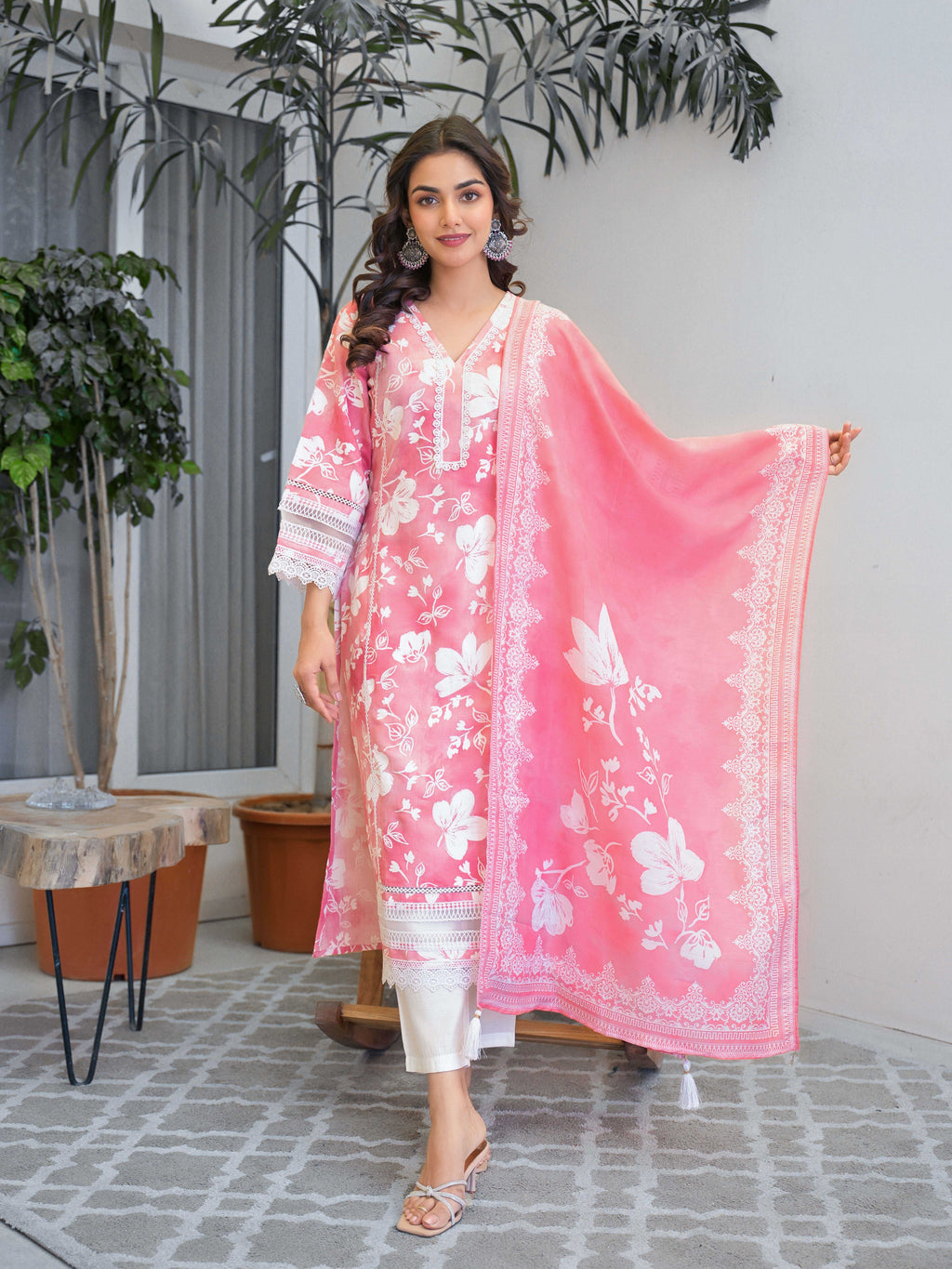 Pink Floral Printed Motifs Kurta Set for Women - TLS