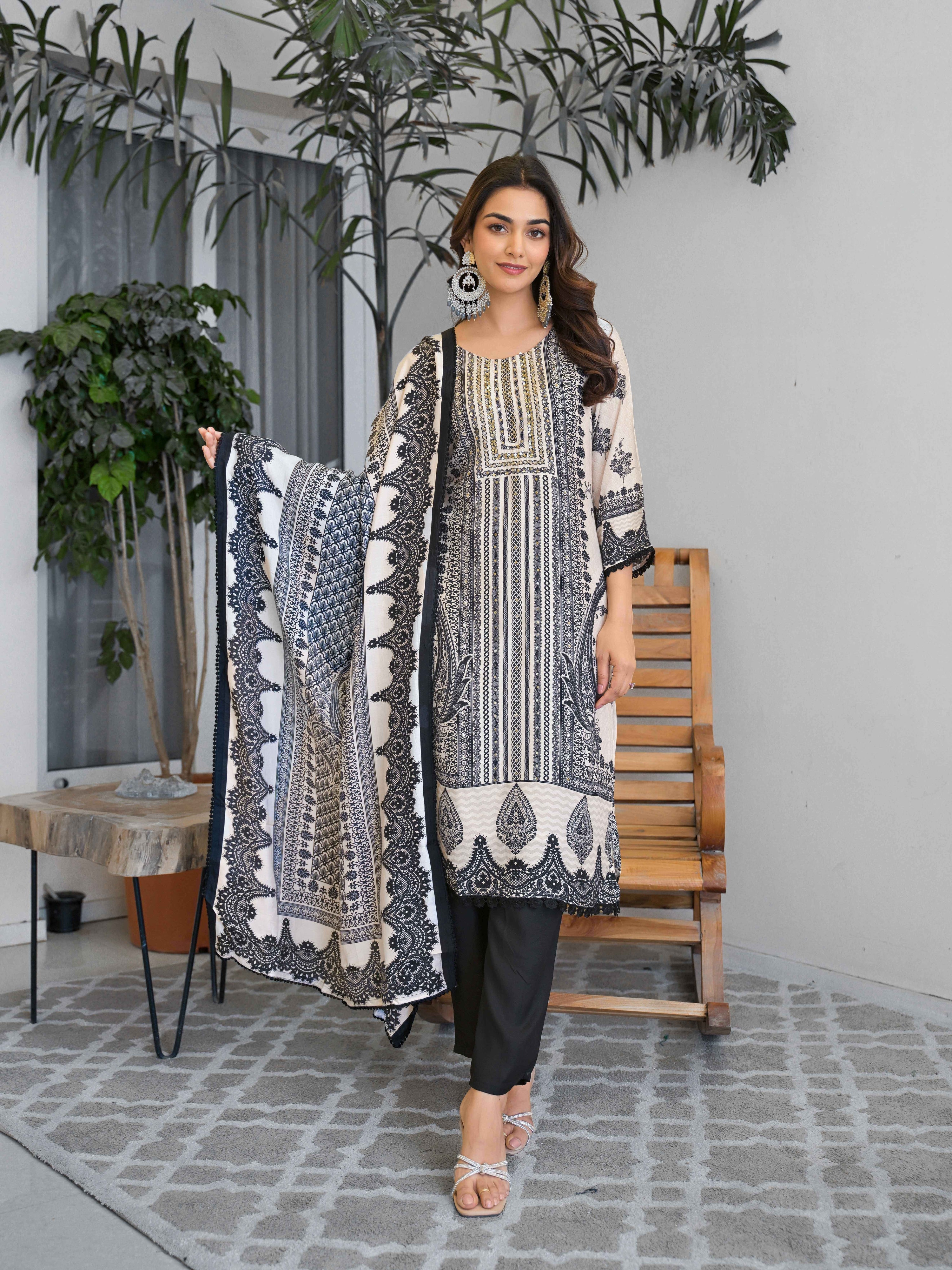 Black And White Motifs Embroidered Kurta Set for Women - TLS