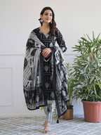 Buta Geometric Printed Kurta Set for Women - TLS