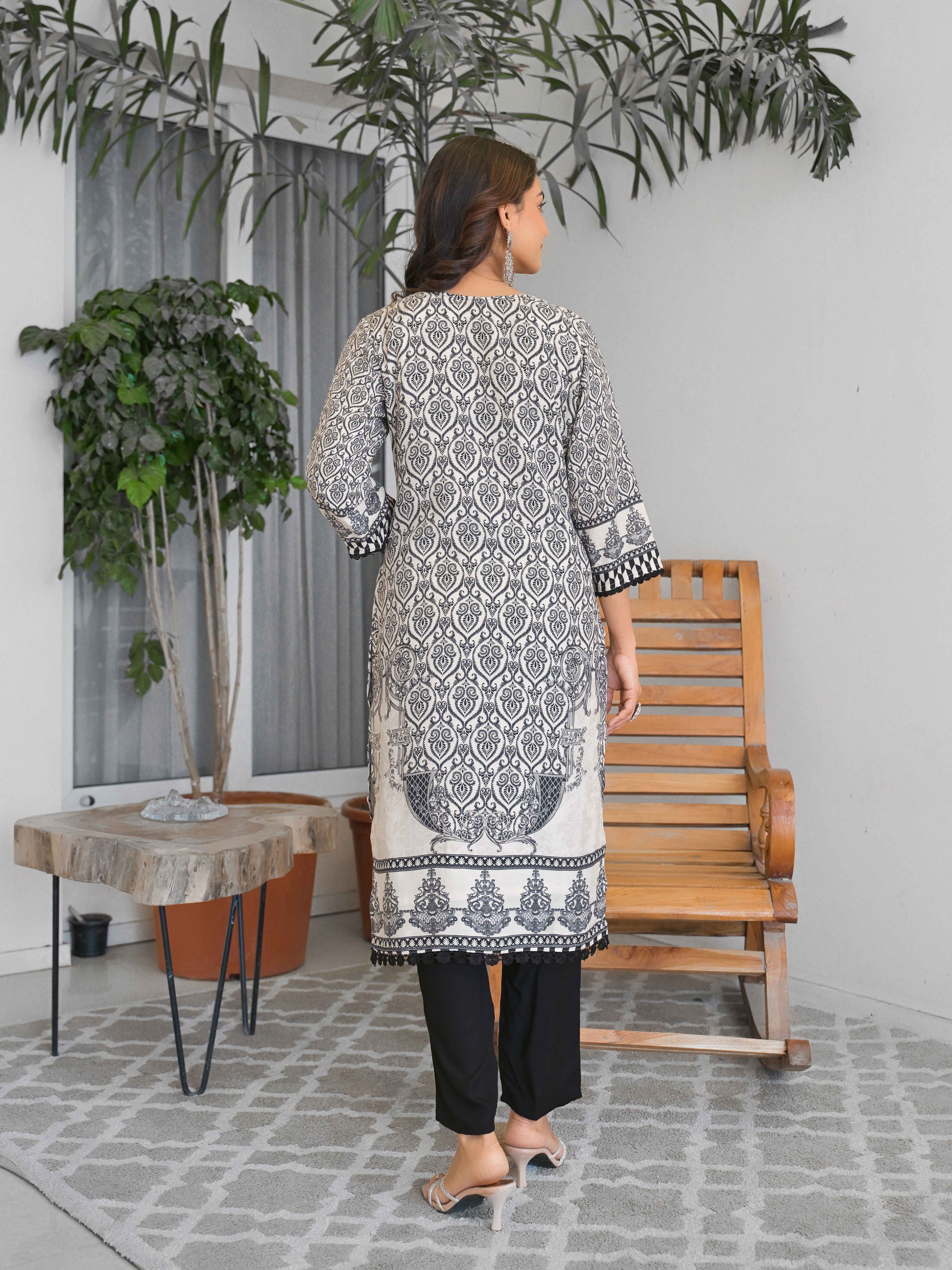 Motifs Embroidered Kurta Set for Women - TLS